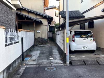 車種制限ありますが、家の目の前に止められます。