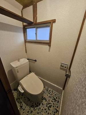 ウォシュレット付きトイレ