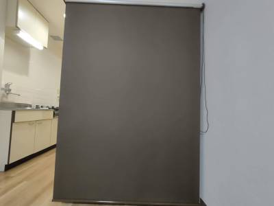 収納はロールカーテン付です。