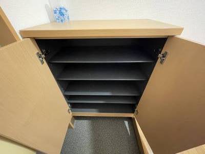 玄関
シューズボックス付き