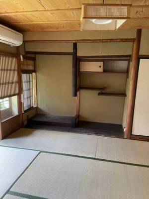 書院造の凛とした空気感が漂うお部屋です。