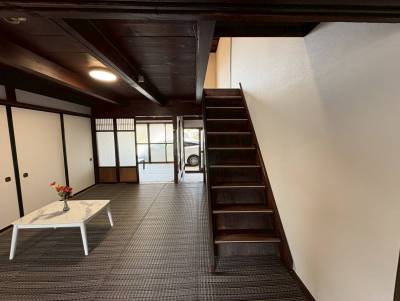 階段は開放的です。