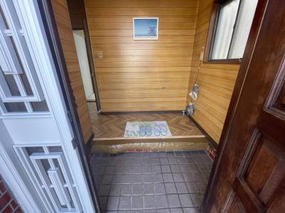 玄関　お気に入りの絵を飾って気分も上がる！