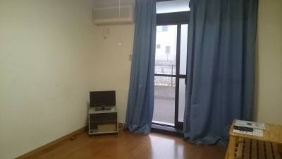 テレビ、カーテンは、オプション