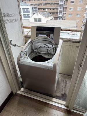 洗濯機の向きを移動しました。