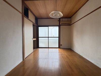 エアコンは新品に交換済み♪