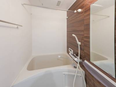 バス・シャワー
浴室乾燥機・追い焚き機能