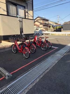 敷地内にチャリチャリポート設置しています。