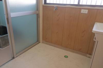 もちろん洗濯機は室内置きです♪