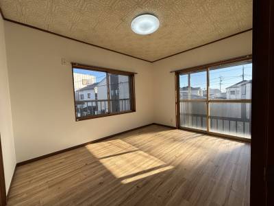 ぽかぽか日向ぼっこが出来ますね！ネコちゃんのお昼寝にも最適！