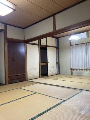 押入れ、エアコン付き