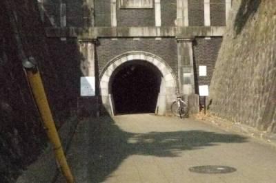 隣接する大原隧道は横浜の水道の歴史を感じます