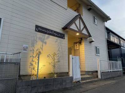 アパート名変更し、お洒落なLEDでライトアップ