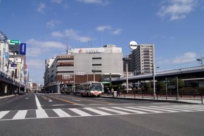 急行停車駅の堺東から徒歩８分の好立地。大手銀行も付近に！