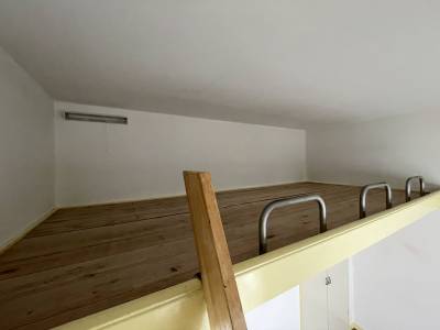 ロフト付きでお部屋を広く使えます