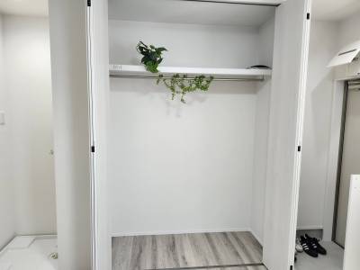 お布団も楽に入る広いクローゼット