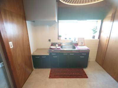 キッチン。換気フード新設済み