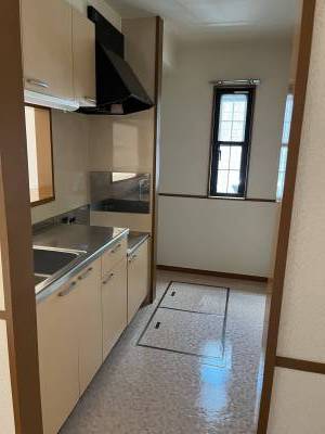 床下収納付きのキッチン