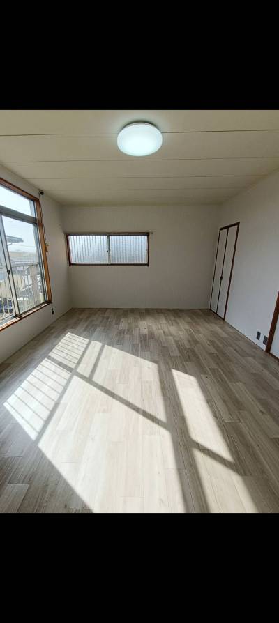 2階洋室は10畳で広々(*^^*)