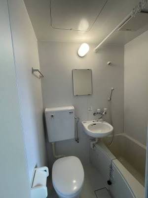 お風呂とトイレはコンパクト、そして清潔に♪