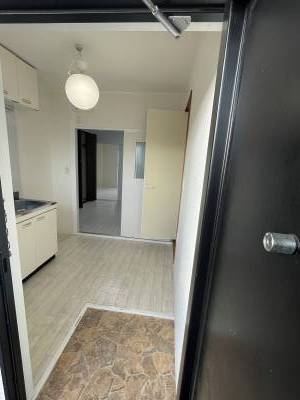 玄関からの眺めはこんな感じ♪