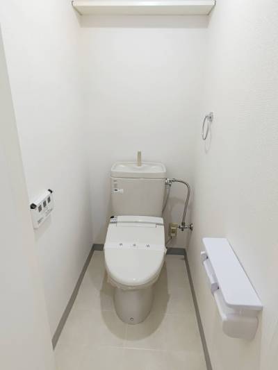 温水洗浄便座付きトイレ