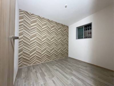 1階の端っこのお部屋なので集中できる仕事部屋にも◎