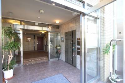 オートロック・宅配ＢＯＸ完備