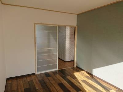 少しお洒落にアクセントクロス