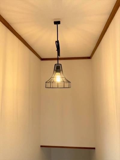 こんなエジソンランプにも癒されてください！