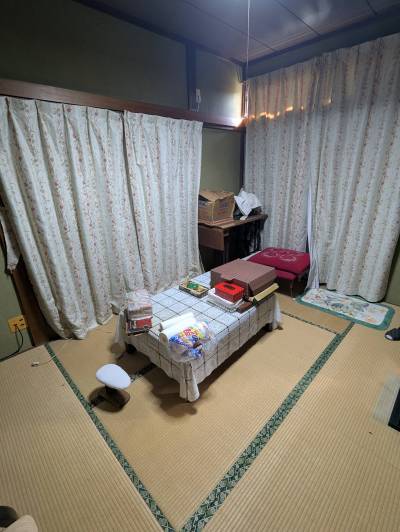 残置物は大家が処分いたします。