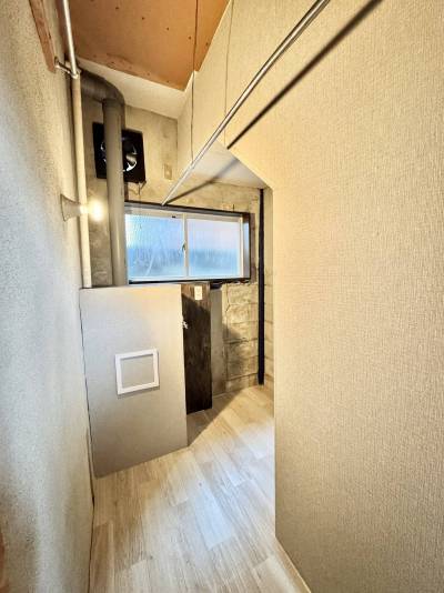 1階の洗濯専用ルーム。室内干しもできます