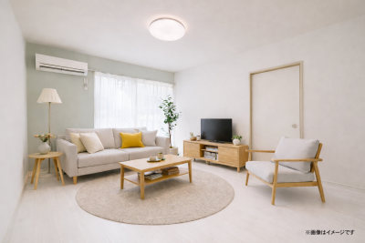 ご希望があれば天井の照明とレースカーテンをプレゼント！