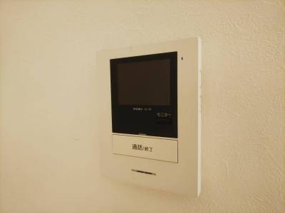 TVモニター付インターフォンで防犯上も安心♪