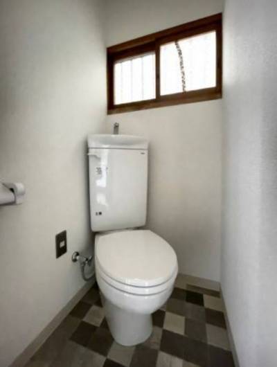 トイレ、未使用です。