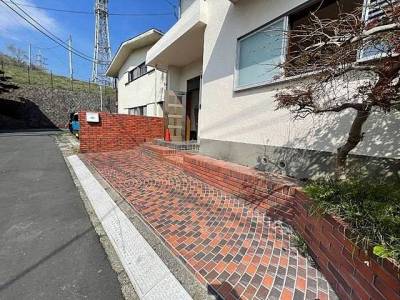 玄関前も駐車可！