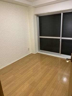 ベランダ側の部屋写真です。