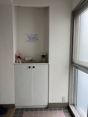 ♫広々玄関先、液晶カラーモニタードアフォン付です！
