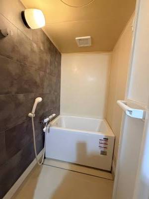 浴槽と、パネルも新しくなりました♪