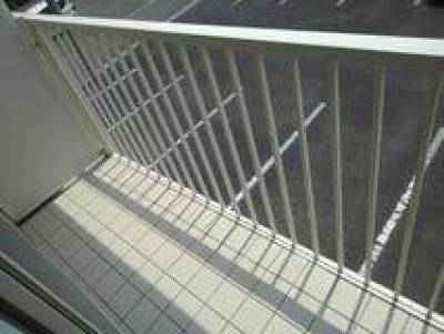 日当たりのよいバルコニーです