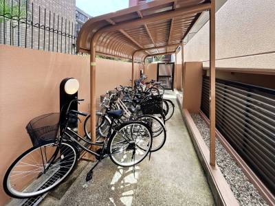 駐輪場はいつも整理整頓されていて、駐輪もスムーズです。