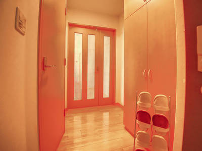 大型シューズクロゼット
人感センサーライト