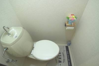 トイレ別です