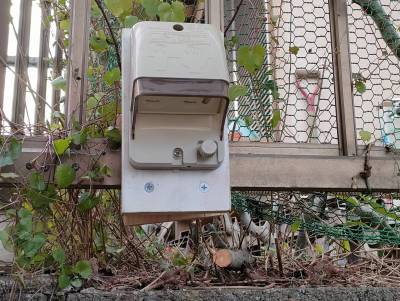 駐車場のコンセント。高圧洗浄機や掃除機など愛車のお手入れに