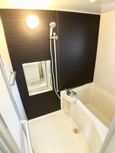 水栓交換、大型鏡、スライドバーでリフォーム済♪