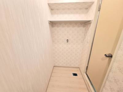 室内洗濯機置き場、棚あり