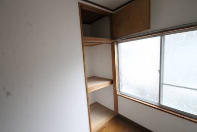 各部屋、収納あり。