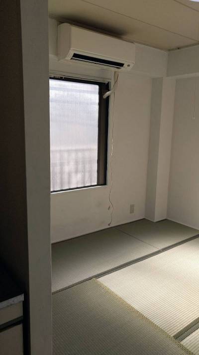 4.５畳にミニキッチンと押し入れがついています。