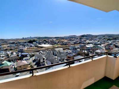 唯一無二の眺望を味わえる分譲マンションです。最上階・角部屋