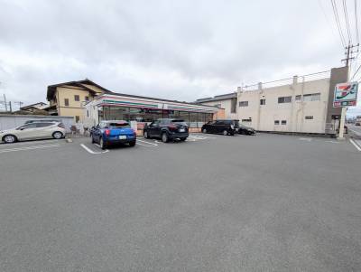 セブンイレブン十二軒屋店
徒歩４分